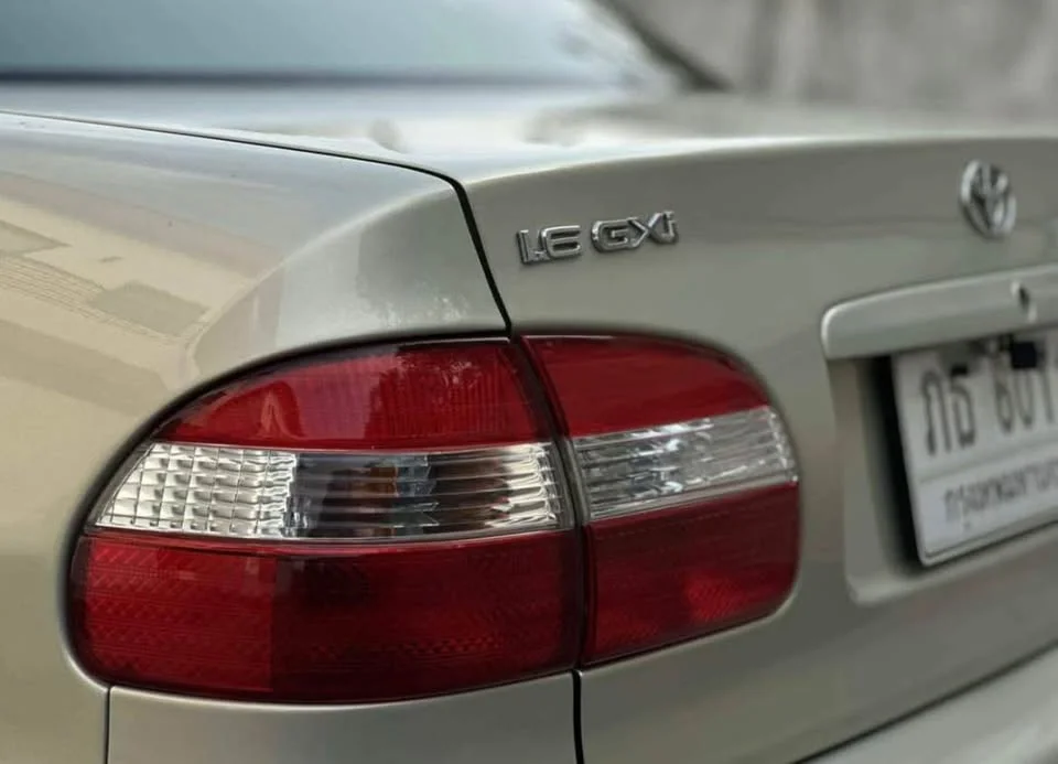 2001 Toyota Corolla Altis VIII (E110) 2