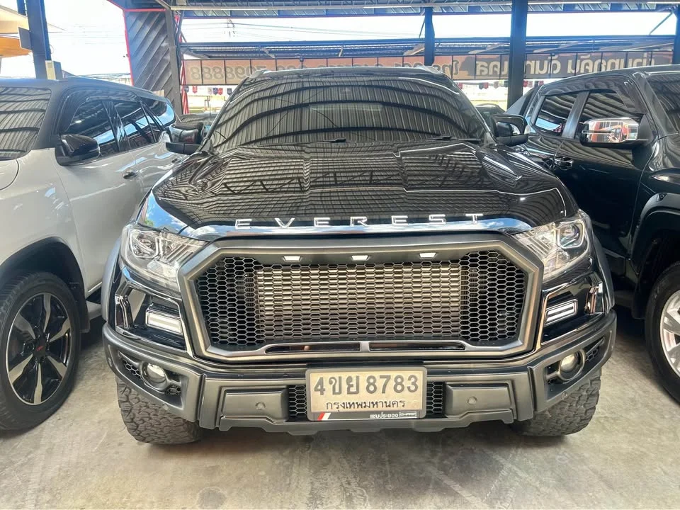 2022 Ford Everest II 2
