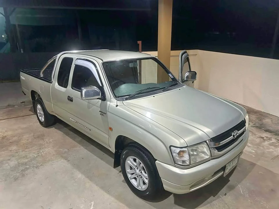 2003 Toyota Hilux Tiger VI 3