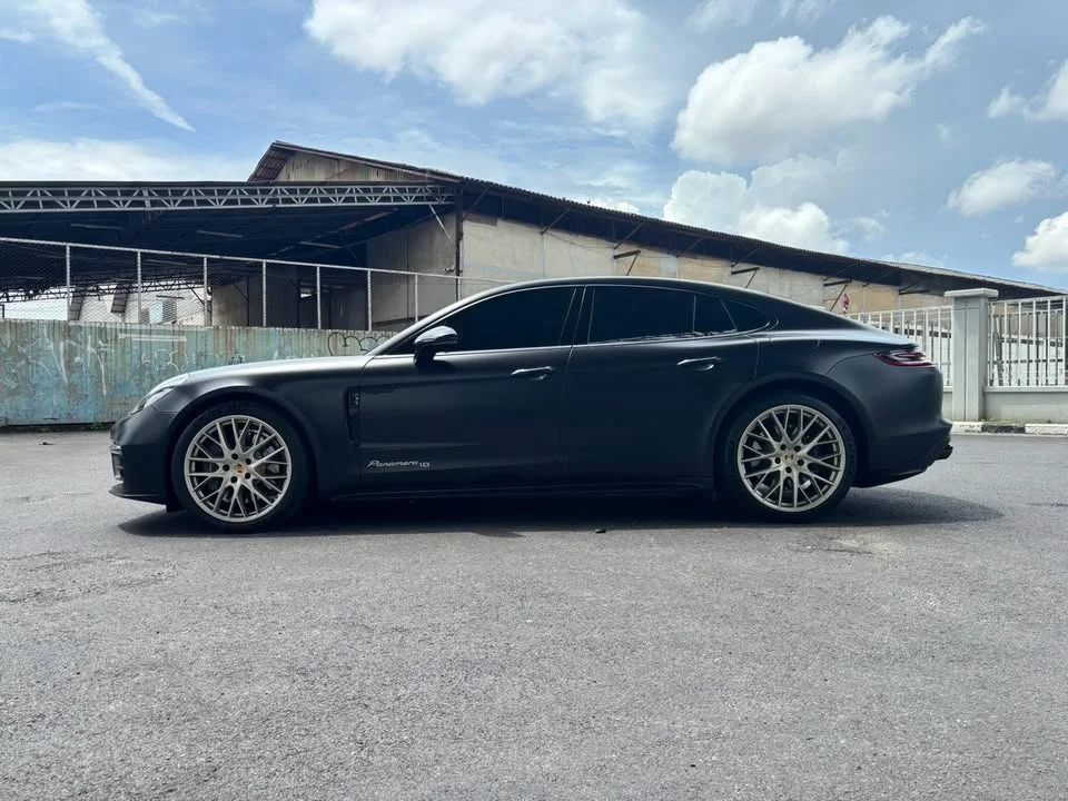 2020 Porsche Panamera II 2