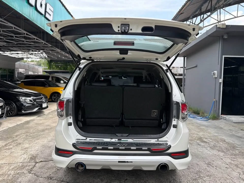 2014 Toyota Fortuner I 3