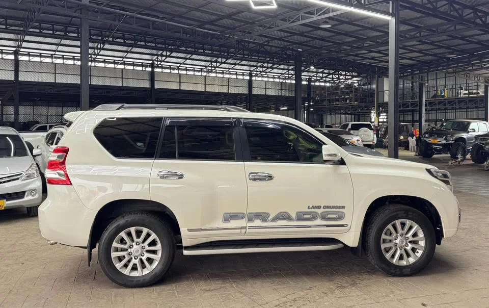 2015 Toyota Land Cruiser Prado J150 3