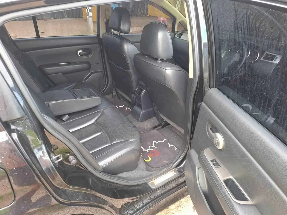 2009 Nissan Tiida I (C11) 3