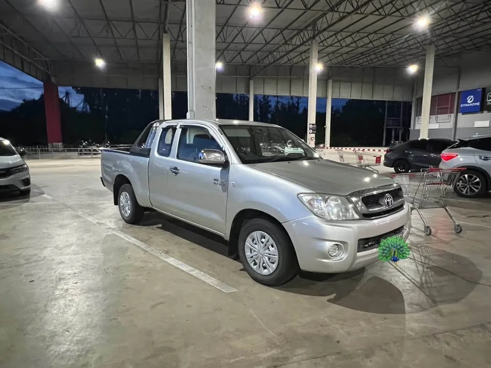 2011 Toyota Hilux VII 3