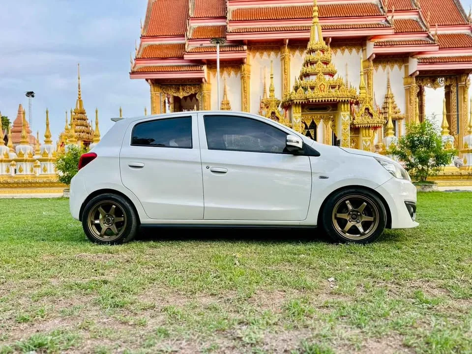 2016 Mitsubishi Mirage VI 2