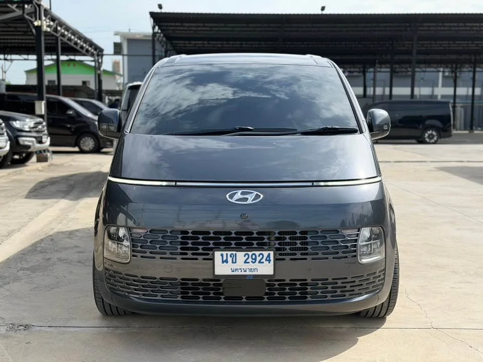2021 Hyundai Staria US4 3