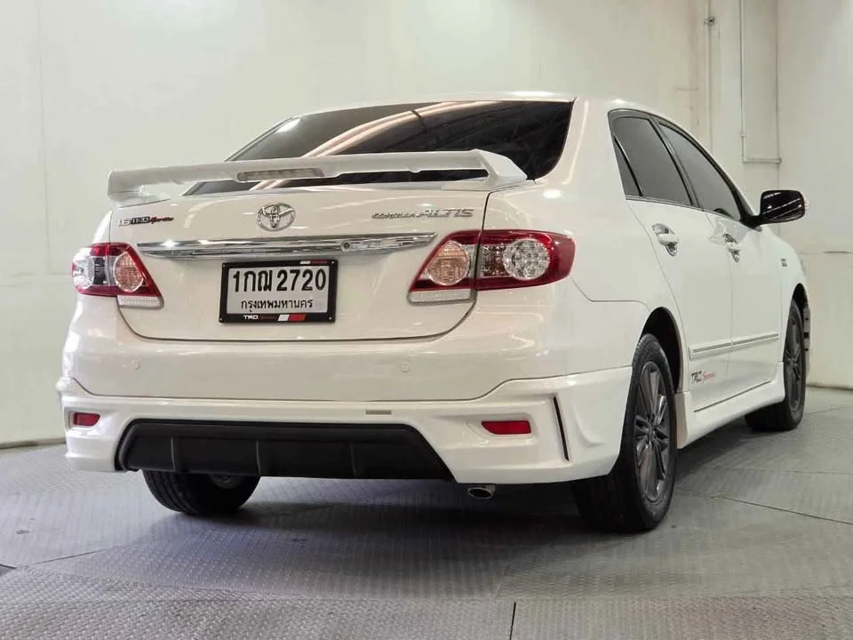 2012 Toyota Corolla Altis X (E140) 3