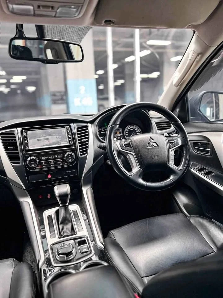 2017 Mitsubishi Pajero Sport III 2