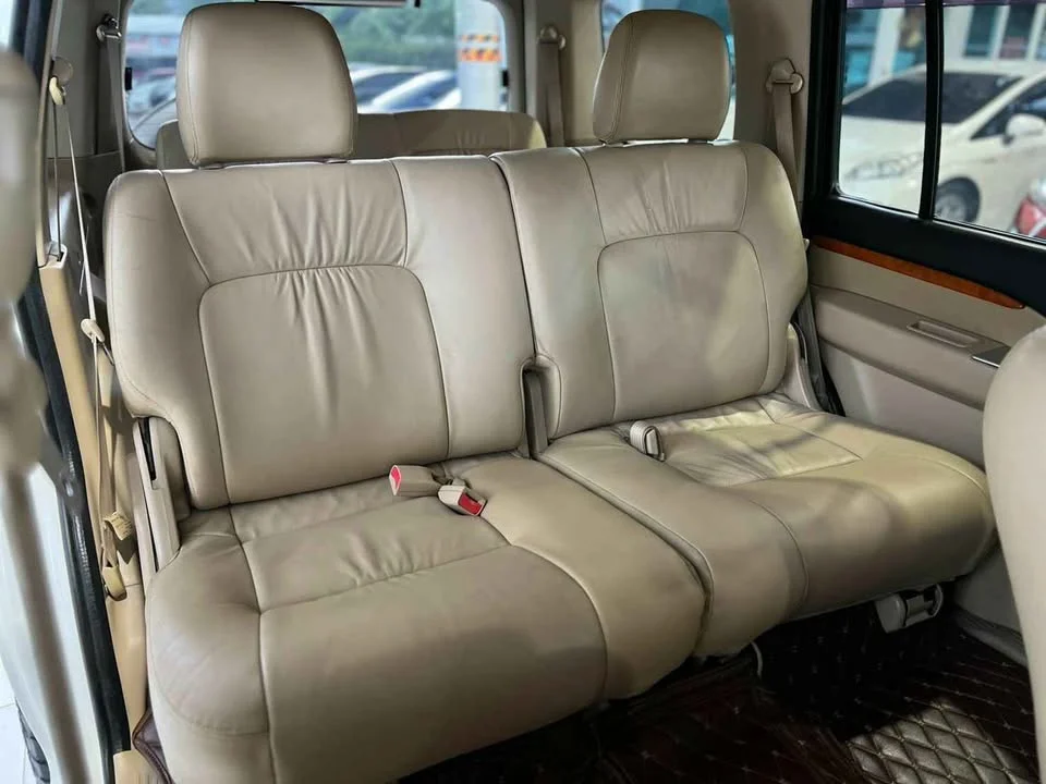 2011 Ford Everest I 2