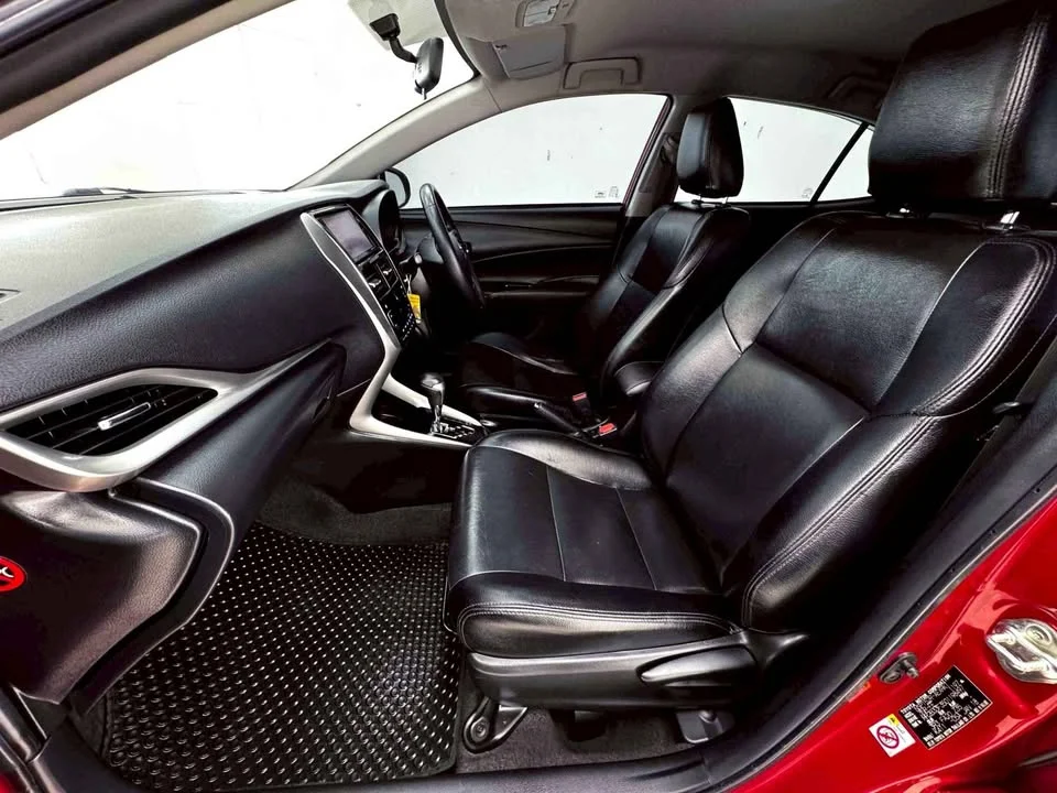 2018 Toyota Yaris ATIV III 3