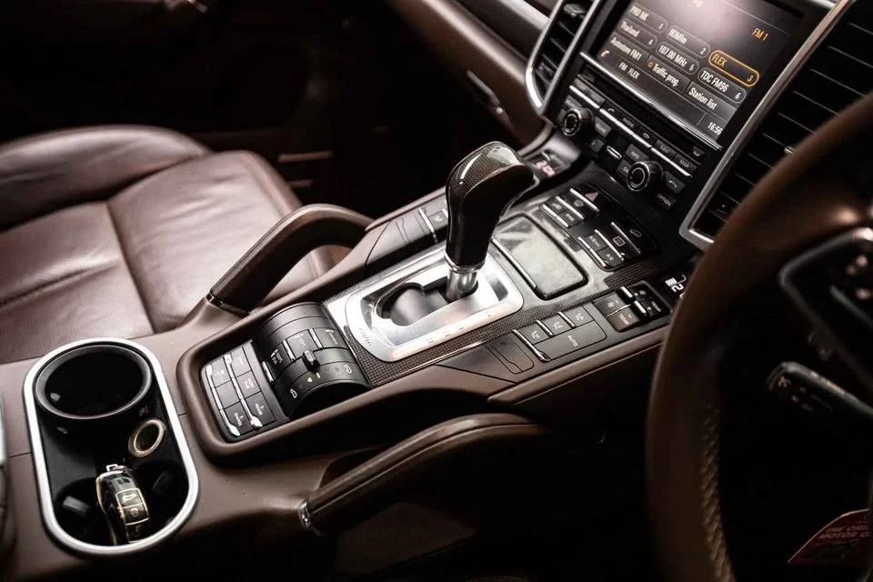 2015 Porsche Cayenne II 2