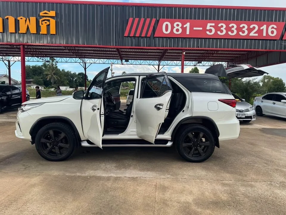2018 Toyota Fortuner II 2