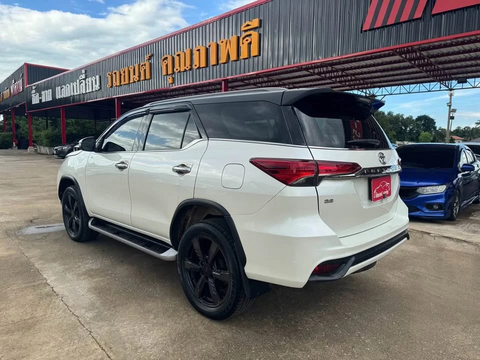 2018 Toyota Fortuner II 3