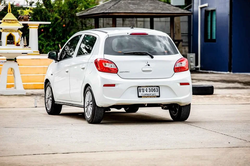 2018 Mitsubishi Mirage VI 2