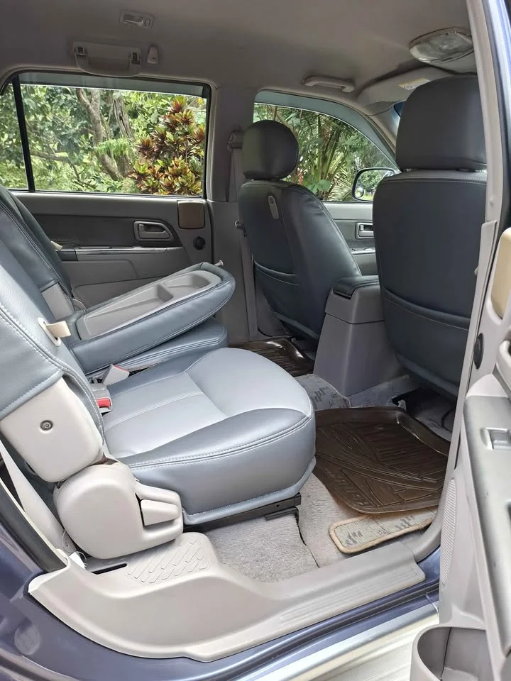 2005 Isuzu MU-7 3