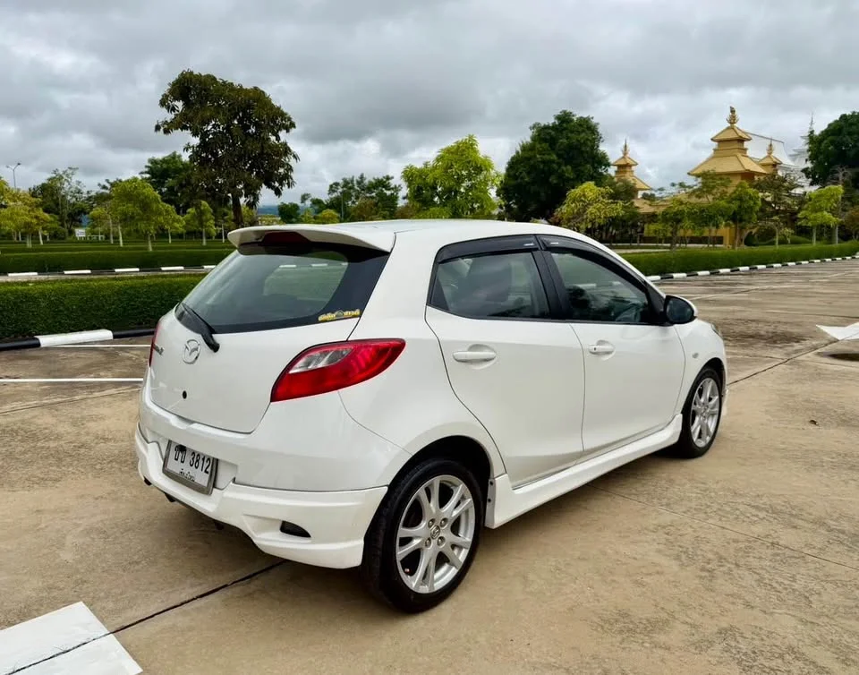2010 Mazda 2 II 3