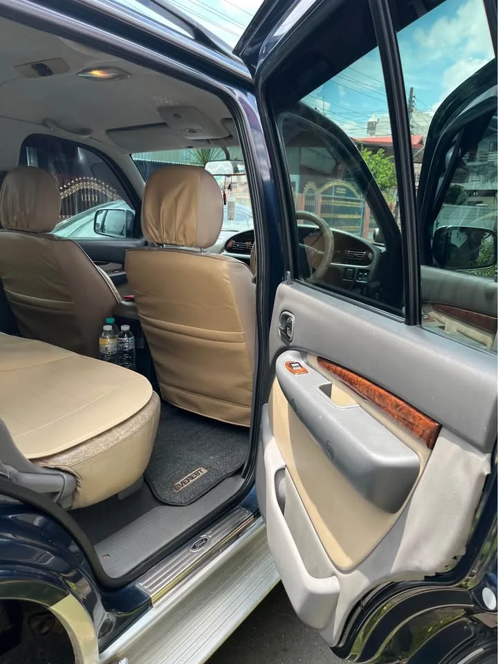 2005 Ford Everest I 3
