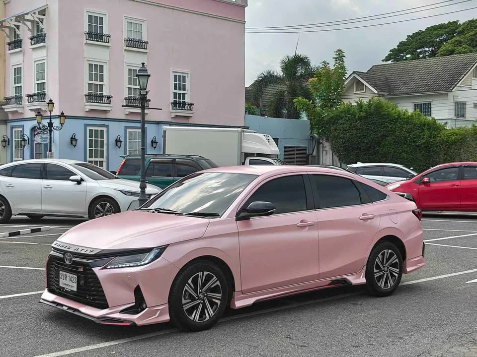 2023 Toyota Yaris ATIV IV 3