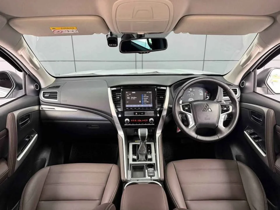 2023 Mitsubishi Pajero Sport III 3