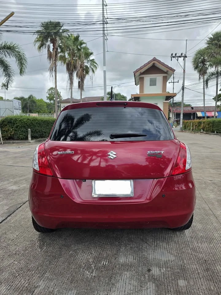 2013 Suzuki Swift II 3
