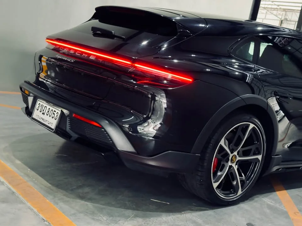 2022 Porsche Taycan 9J1 2