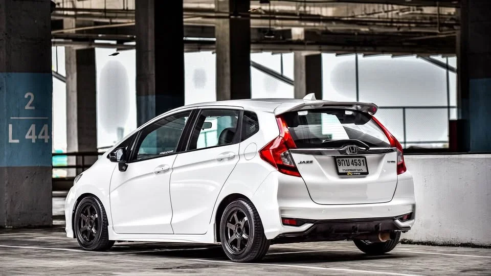 2020 Honda Jazz III 2