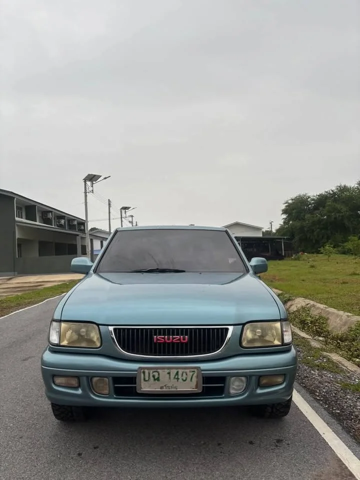 2001 Isuzu Faster Dragon Eyes III 2