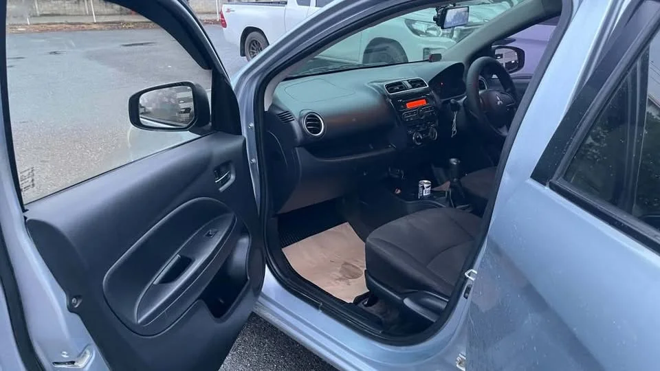 2015 Mitsubishi Attrage VI 2