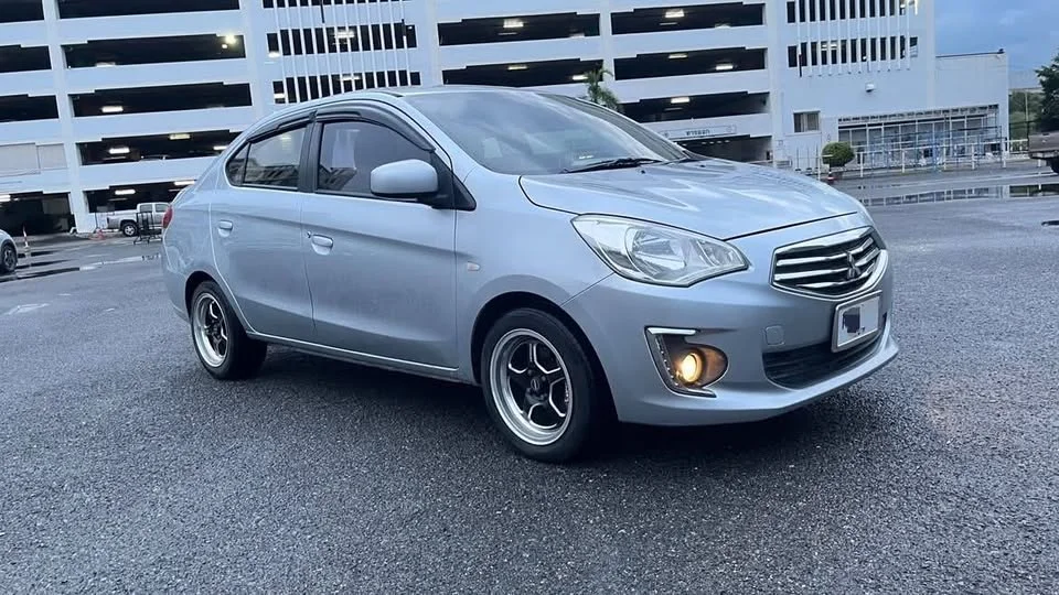 2015 Mitsubishi Attrage VI 3