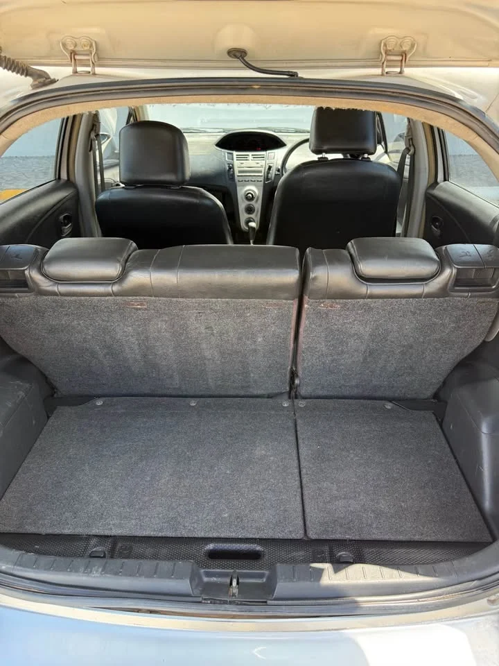 2006 Toyota Yaris II 2