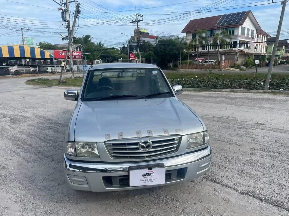 2005 Mazda 2500 Fighter V 2