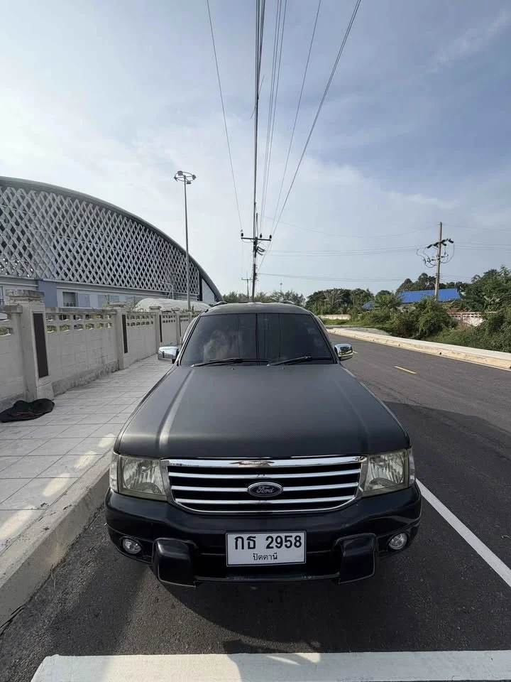 2003 Ford Everest I 3