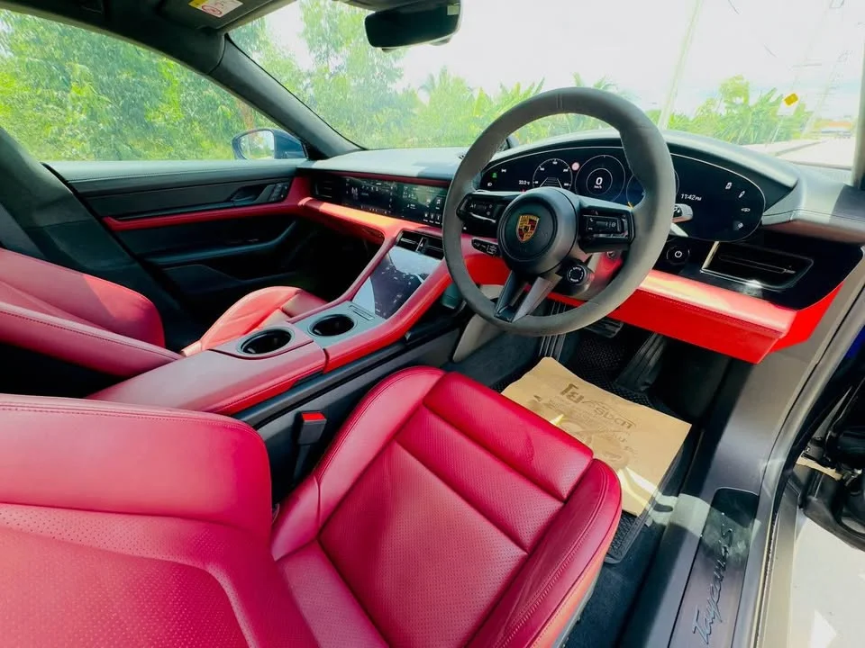 2022 Porsche Taycan 9J1 3