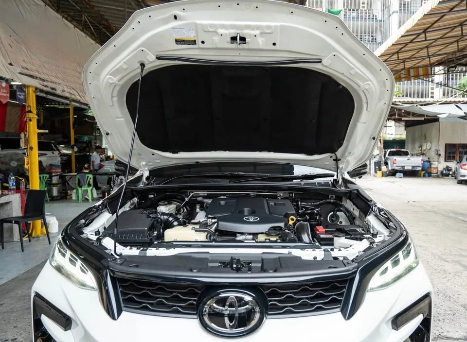2023 Toyota Fortuner II 2