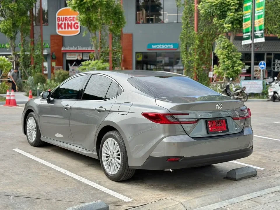 2025 Toyota Camry VIII (XV70) 2