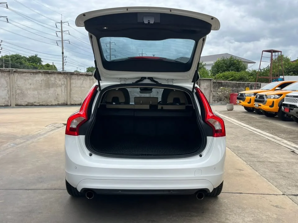 2015 Volvo V60 I 2