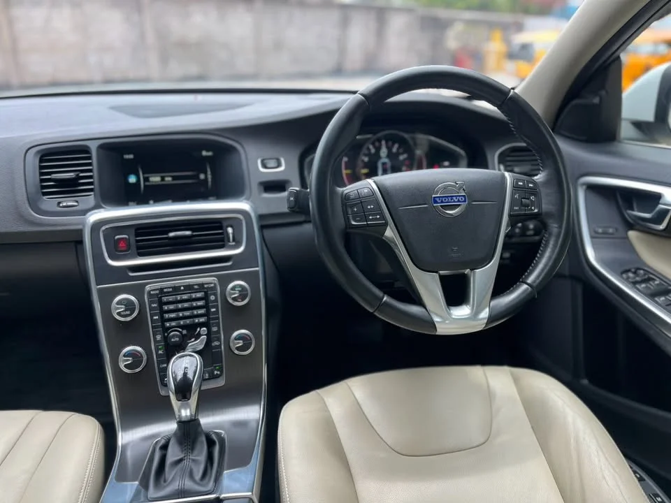 2015 Volvo V60 I 3