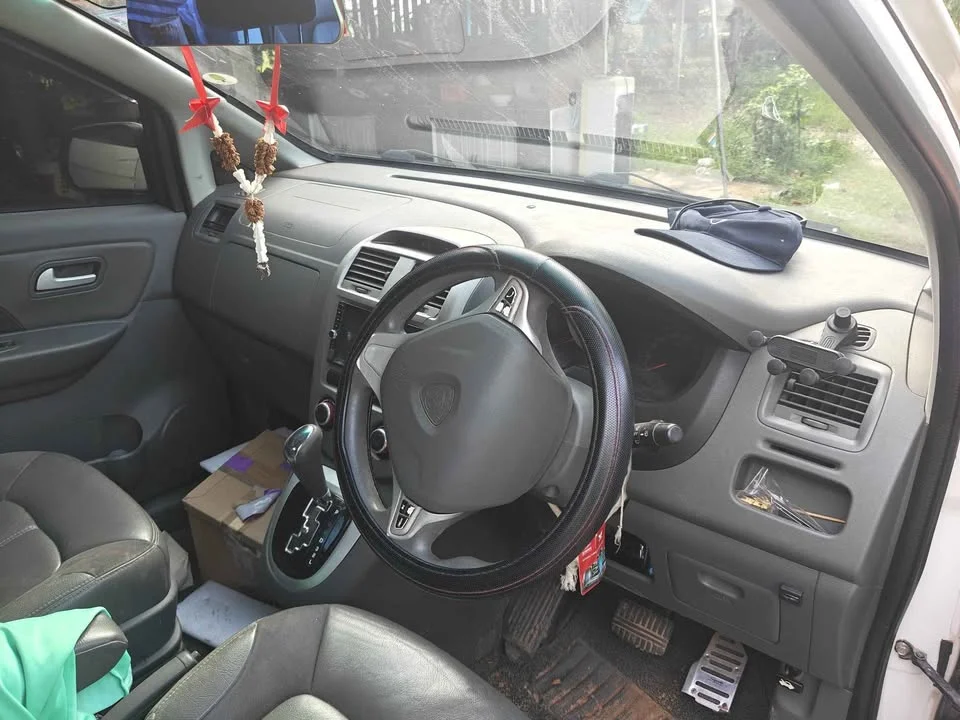 2010 Proton Exora 3