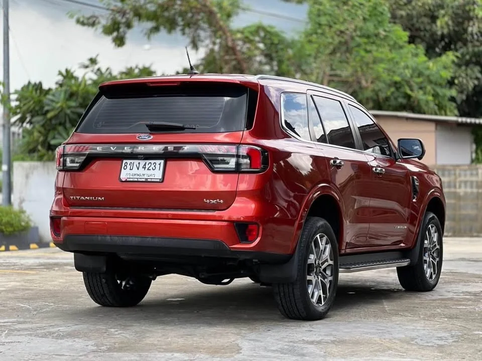 2022 Ford Everest III 3