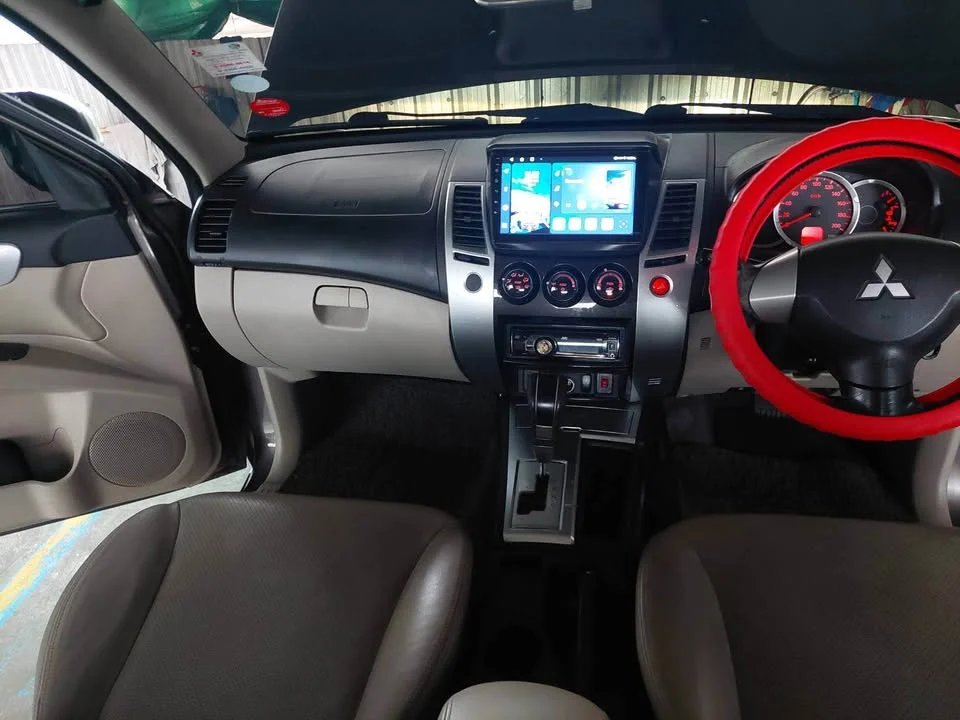 2011 Mitsubishi Pajero Sport II 2