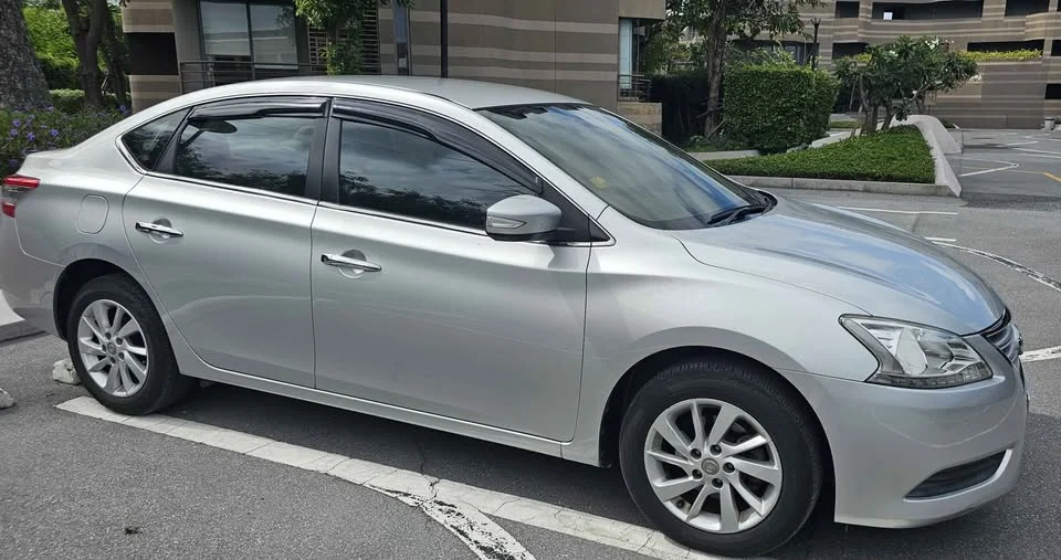 2013 Nissan Sylphy III (B17) 2