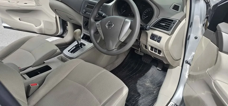 2013 Nissan Sylphy III (B17) 3