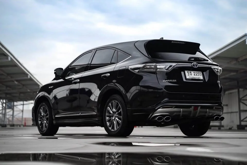 2015 Toyota Harrier III 3