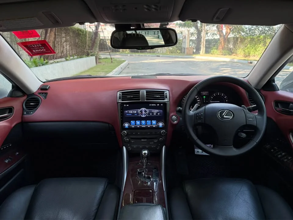 2006 Lexus IS II 2