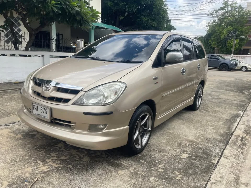 2005 Toyota Innova I 2