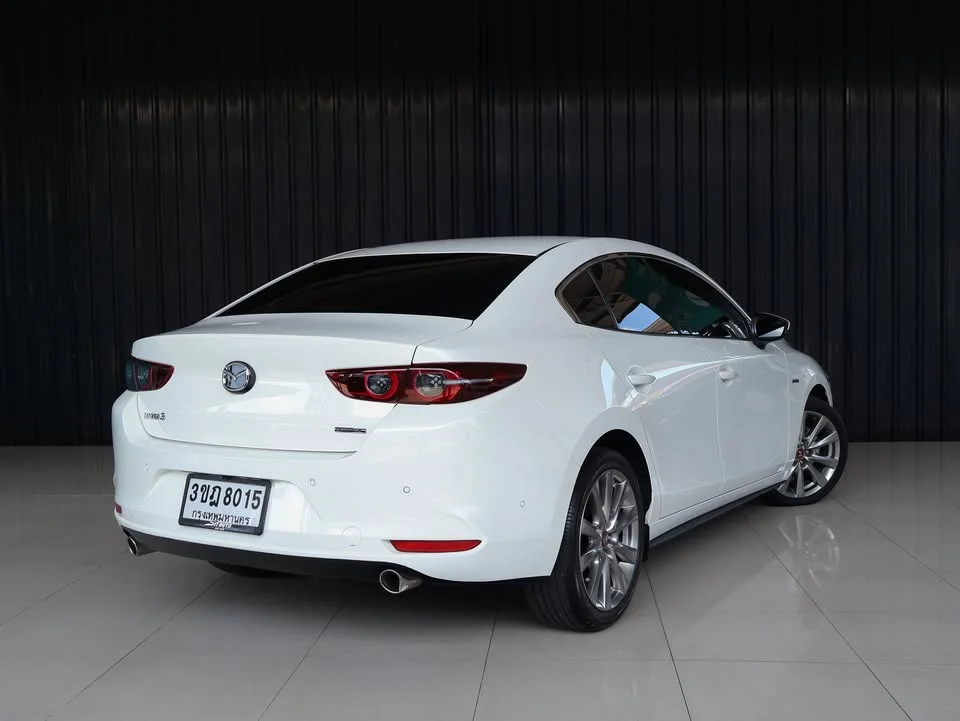 2022 Mazda 3 IV 2