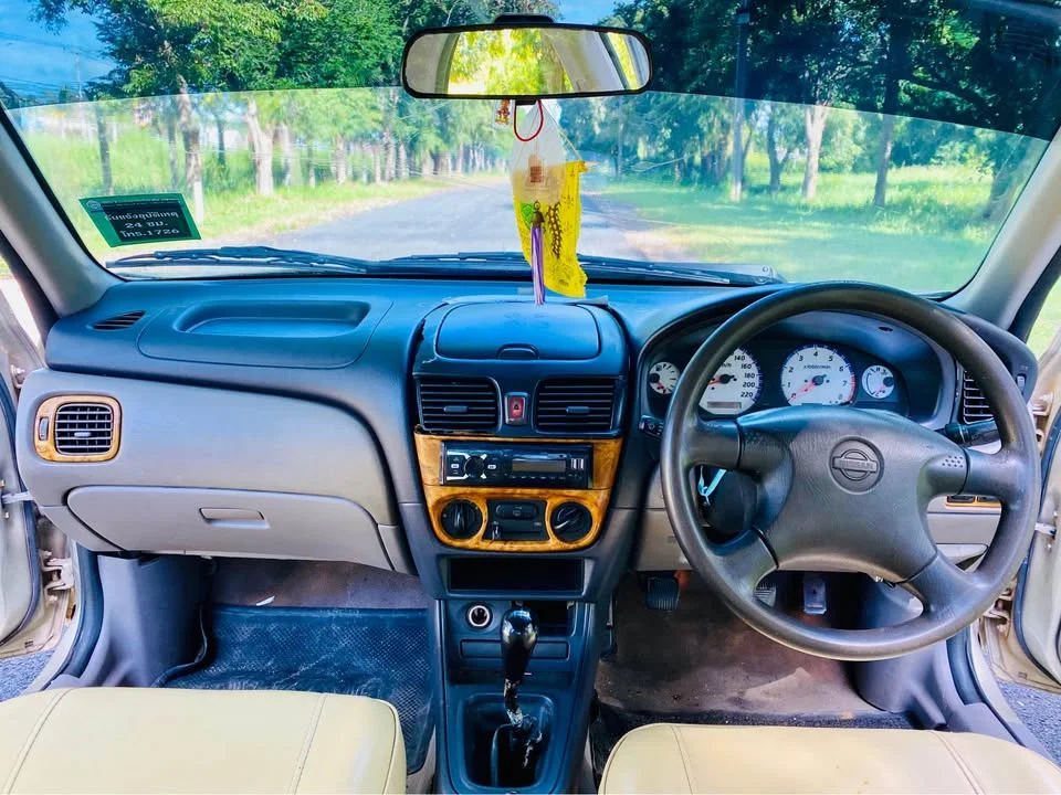 2003 Nissan Sunny N16 3