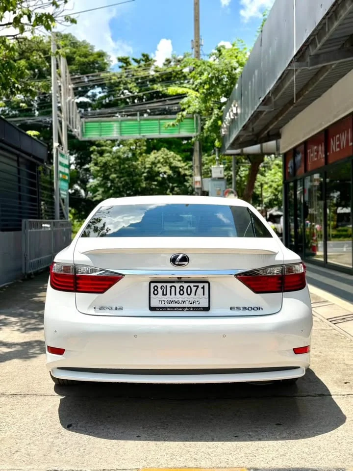 2014 Lexus ES VI 3