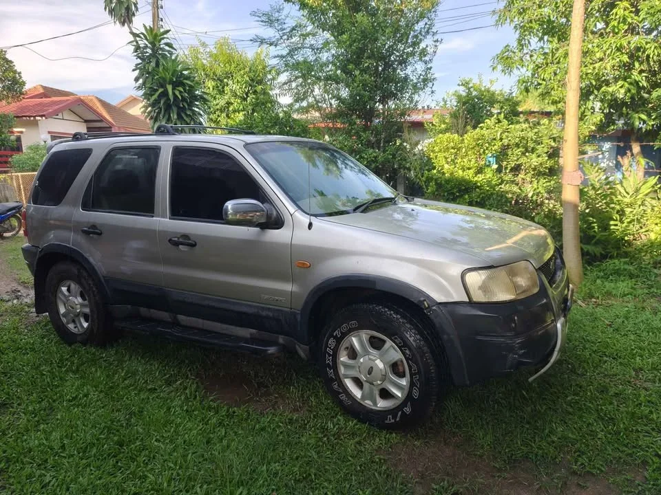 2003 Ford Escape I 3