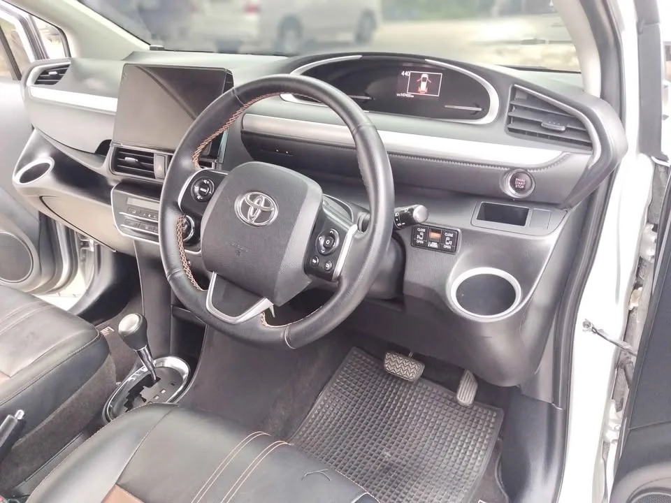 2018 Toyota Sienta II 3